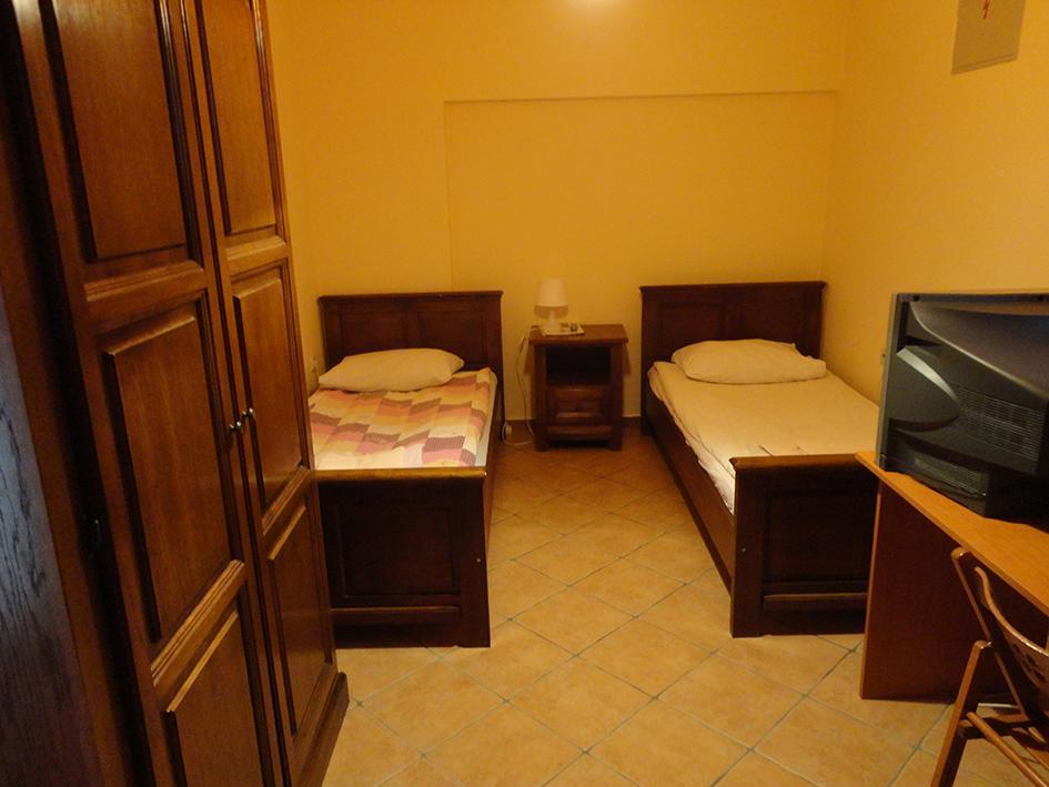 Bed and Breakfast Prenociste "Magnus" Slavonski Brod Exterior foto