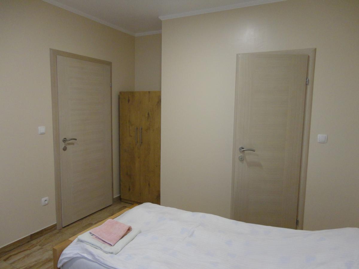 Bed and Breakfast Prenociste "Magnus" Slavonski Brod Exterior foto