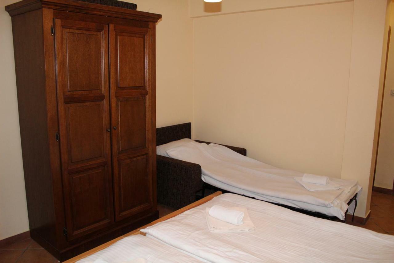 Bed and Breakfast Prenociste "Magnus" Slavonski Brod Exterior foto